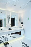 Wyndham Grand Istanbul Kalamis Marina Hotel
