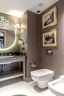 Wyndham Grand Istanbul Kalamis Marina Hotel