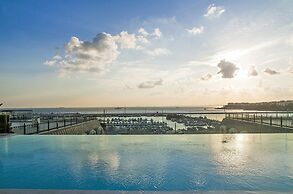 Wyndham Grand Istanbul Kalamis Marina Hotel
