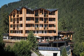 HOTEL LORENZETTI
