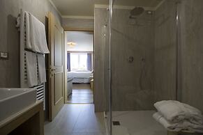 HOTEL LORENZETTI