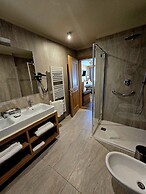HOTEL LORENZETTI