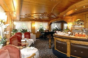 HOTEL LORENZETTI
