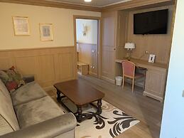 HOTEL LORENZETTI
