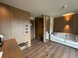 HOTEL LORENZETTI