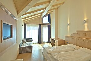 Alba Alpine Hotel