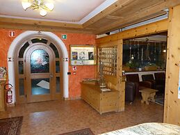 Alba Alpine Hotel