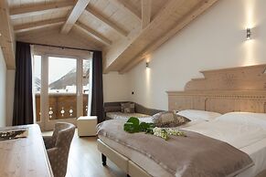 Alba Alpine Hotel