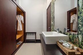 Skyline Boutique Hotel