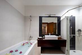 Skyline Boutique Hotel