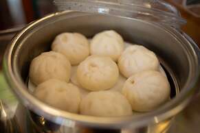 Maneechan Resort & Sport Club