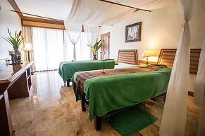 Maneechan Resort & Sport Club