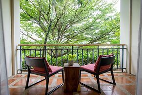 Maneechan Resort & Sport Club