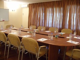 Victoria Palace Hotel