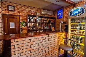 Victoria Palace Hotel