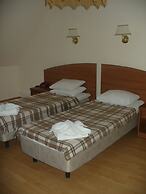 Victoria Palace Hotel