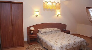 Victoria Palace Hotel