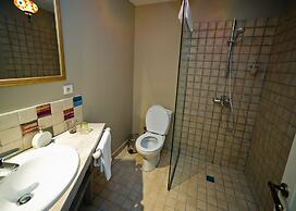 No12 Boutique Hotel