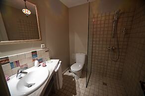 No12 Boutique Hotel