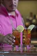 Moni Emvasis Luxury Suites