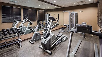 Best Western Plus Williston Hotel & Suites