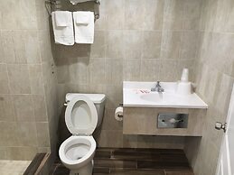 Bellflower Travel Inn