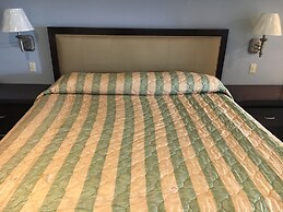 Bellflower Travel Inn