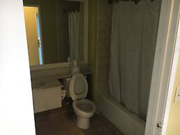 Bellflower Travel Inn