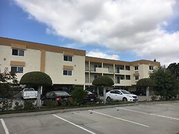 Bellflower Travel Inn