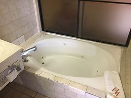 Bellflower Travel Inn