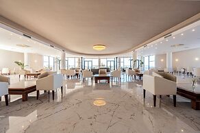 Athina Palace Resort & Spa