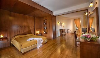 Athina Palace Resort & Spa