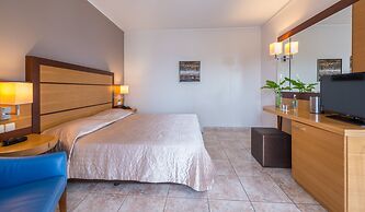 Athina Palace Resort & Spa