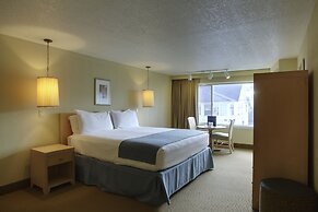 Hi-Tide Oceanfront Inn