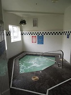 Ebb Tide Oceanfront Inn