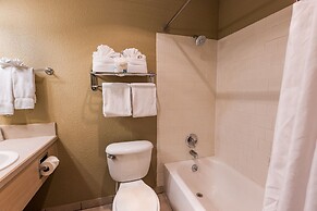 Ebb Tide Oceanfront Inn