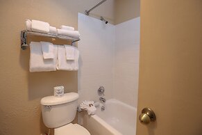 Ebb Tide Oceanfront Inn