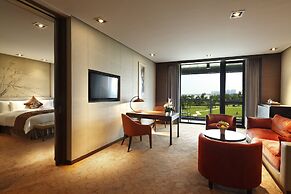 Crowne Plaza Xuzhou Dalong Lake by IHG
