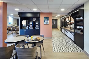 B&B HOTEL Paris Nord Gonesse Parc des Expos