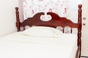 Iso's Bed & Breakfast