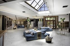 Pinares del Cerro Resort & Suites