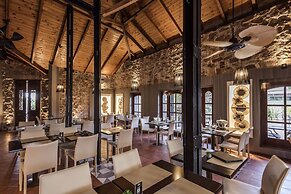 Pinares del Cerro Resort & Suites