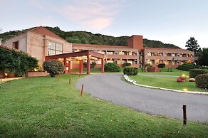 Pinares del Cerro Resort & Suites