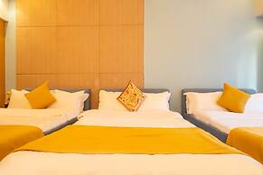 Private-Enjoyed Home Apartment Hotel of R&F Wales Apartment