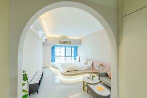 Private-Enjoyed Home Apartment Hotel of R&F Wales Apartment