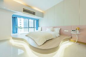 Private-Enjoyed Home Apartment Hotel of R&F Wales Apartment