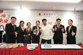 La Perle International Hotel - Free shuttle between hotel and Exhibiti