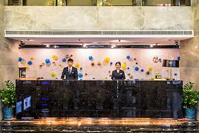 La Perle International Hotel - Free shuttle between hotel and Exhibiti