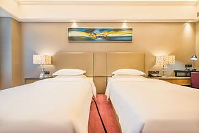 La Perle International Hotel - Free shuttle between hotel and Exhibiti