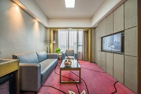 La Perle International Hotel - Free shuttle between hotel and Exhibiti